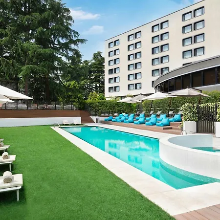 Sheraton San Siro מלון