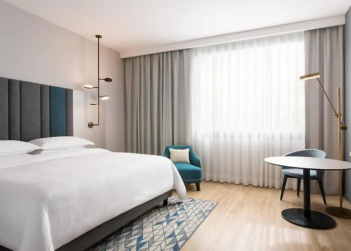 Hotel Sheraton San Siro 4*