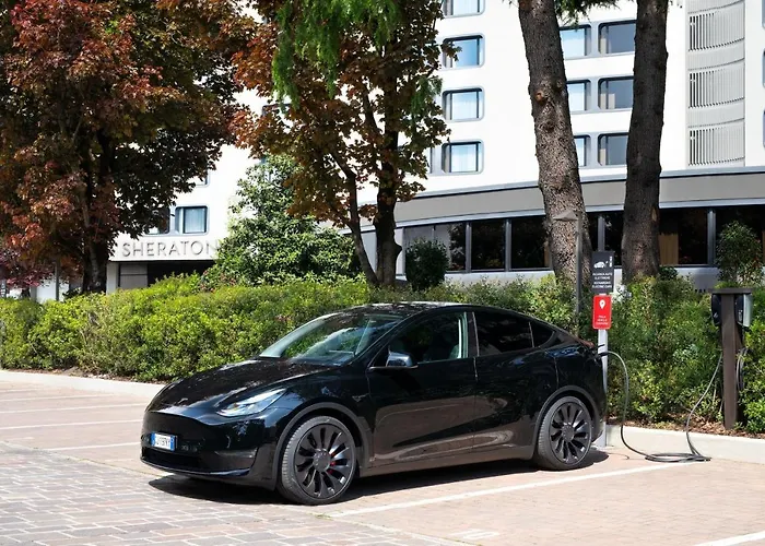 Hotel Sheraton San Siro 4*